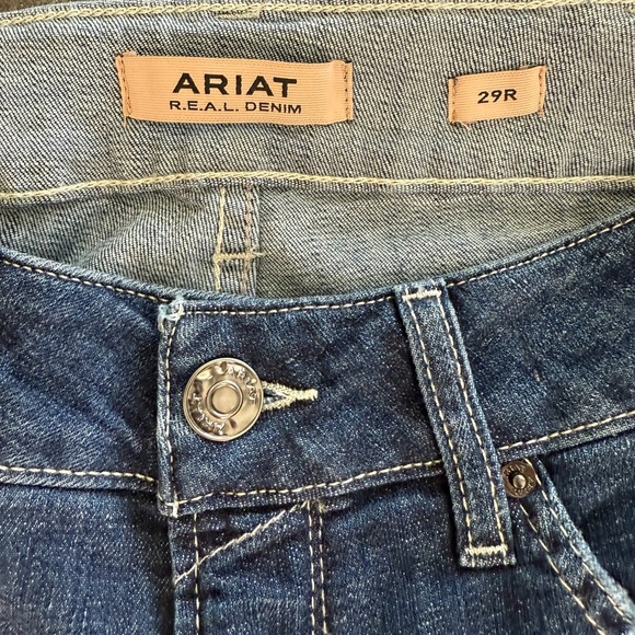 NEW Ariat Women's Dark Blue Flare Leg Jeans | 29R - Picture 2 of 7